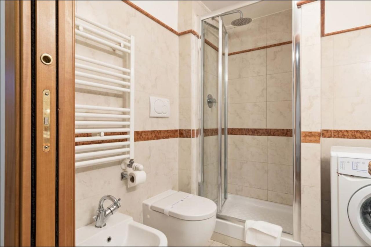 Roma Colosseum Apartment Bagian luar foto