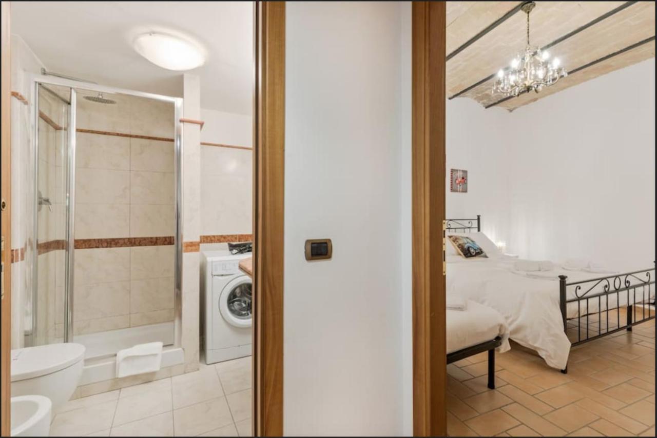 Roma Colosseum Apartment Bagian luar foto