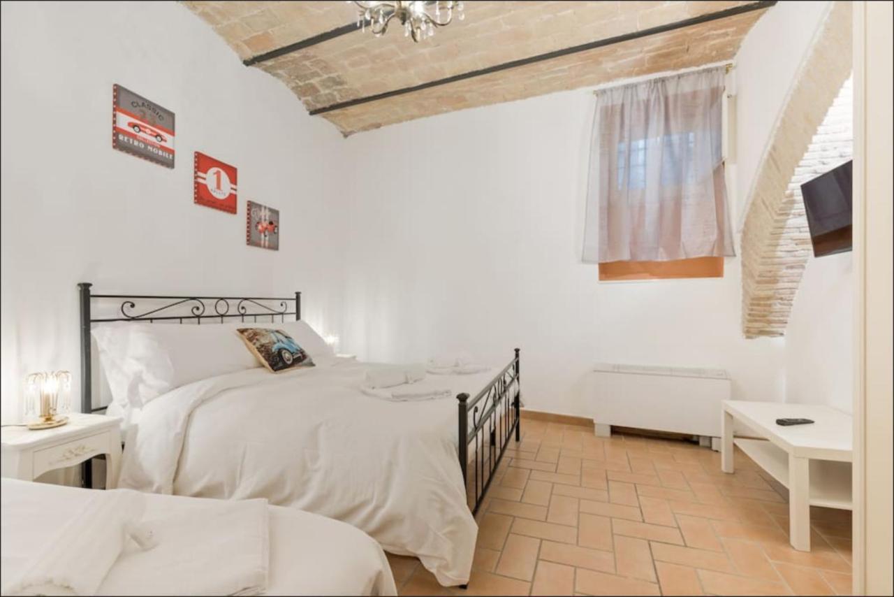 Roma Colosseum Apartment Bagian luar foto